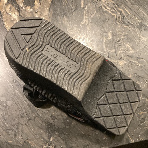 Procare Shoe for post-bunion surgeryy - Picture 4 of 4